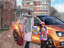 Все за подарками : Торговому комплексу «Мега» 15 лет