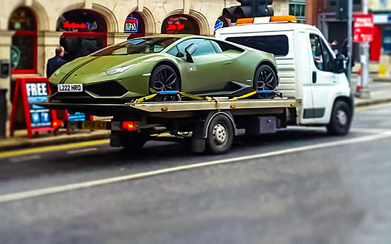 У Конора Макгрегора эвакуировали Lamborghini