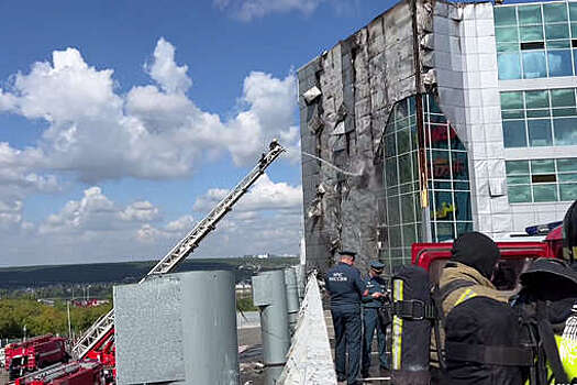 В Кемерово суд остановил работу ТЦ "Лапландия", где произошел пожар