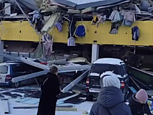 МЧС: под завалами рухнувшего в Новосибирске здания могут находиться люди