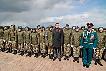 Юрий Шалабаев встретился с воспитанниками центра «Хочу стать десантником»