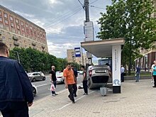 Автомобиль перевернулся на крышу на Кутузовском проспекте