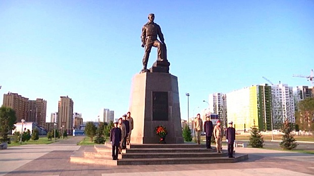 В Оренбурге почтили память погибшего под Пальмирой Александра Прохоренко