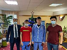 Раненые воронежские бойцы получили именные губернаторские часы и подарки к Новому году