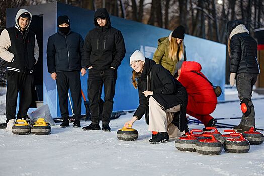 Мини-турниры и мастер-классы: в Москве состоится Неделя керлинга