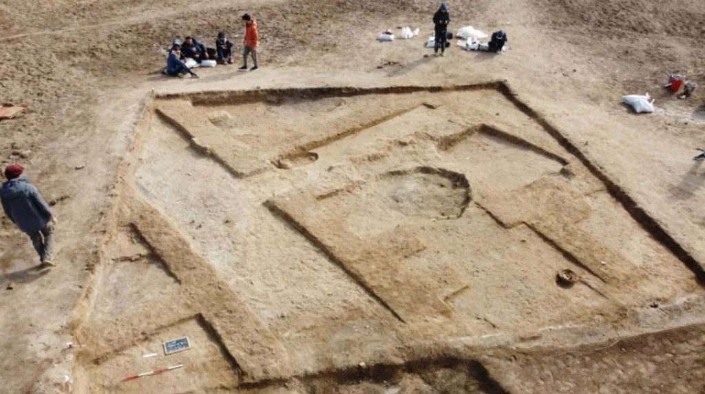 Археологи раскопали в Ираке 4700-летние гончарные печи, холодильник и другие ценные артефакты