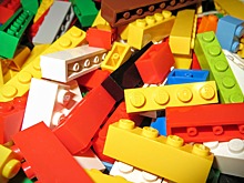 Работа мальчика на выставке Lego удивила Сеть
