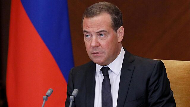 Медведев отреагировал на высказывания Байдена о пути США к прогрессу