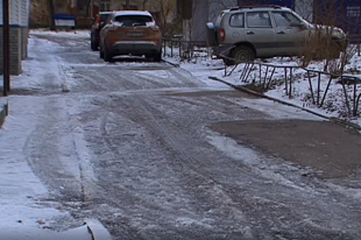 Панов поручил усилить контроль за содержанием тротуаров зимой