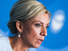 Захарова предложила представить, что футболистов будут "бить в табло"