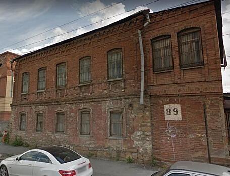Челябинский предприниматель вложил в старинный особняк 10 млн рублей, но не смог его выкупить