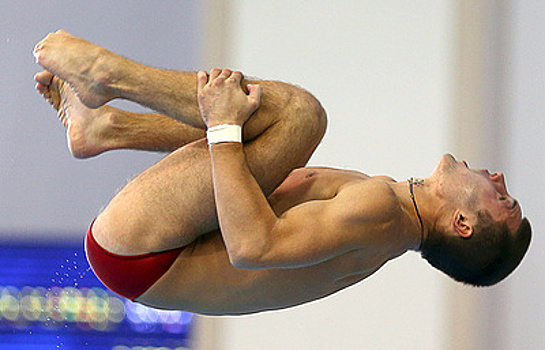 Бондарь стал четвёртым в прыжках в воду с вышки на чемпионате мира в Венгрии