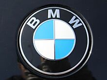 BMW отзывает более 257 машин из-за проблем с камерой заднего вида