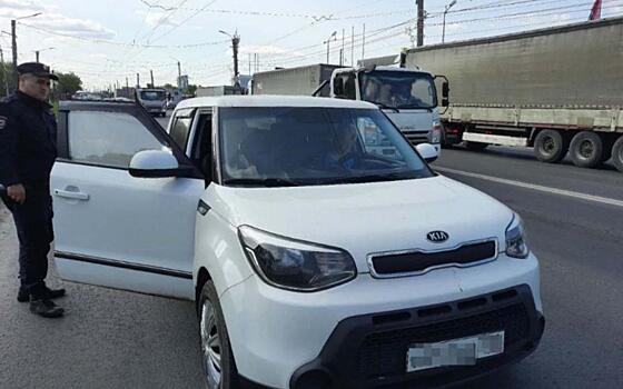 Рязанские полицейские помогли водителю, которому стало плохо за рулём