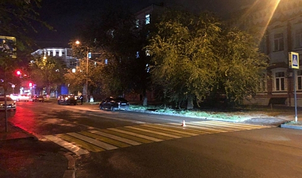 В Волгограде иномарка сбила пешехода на зебре