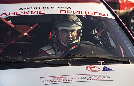 В Кургане прошли трековые гонки Всероссийского масштаба