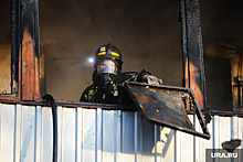 В Нижневартовске жители эвакуировались из-за пожара в доме