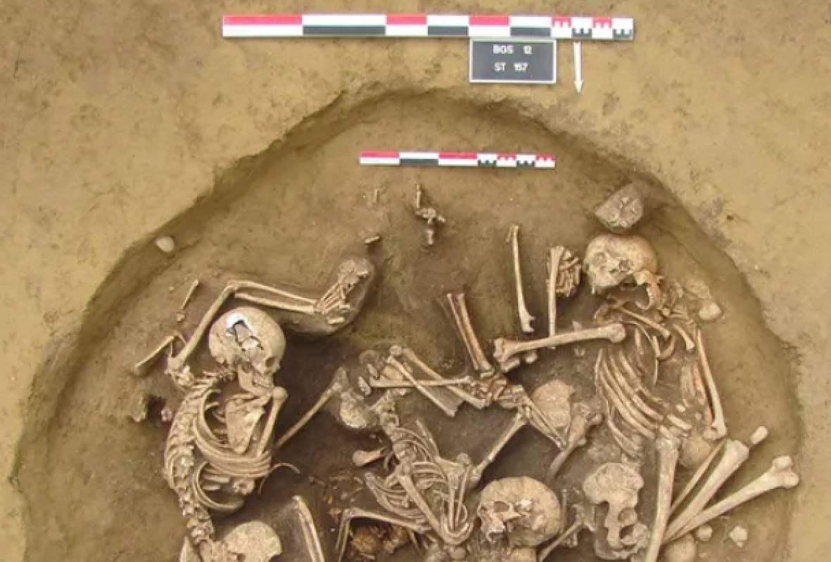 Найдена 6300-летняя могила жестоко замученных пленных