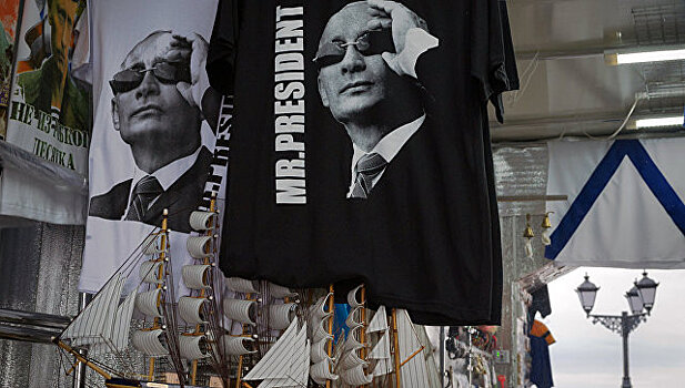 На вотчине Порошенко нашли магазин, торгующий футболками с портретами Путина