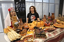 Казанцев, пришедших на выборы, угостили блюдами народов мира