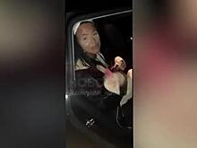 ВИДЕО: В Ленобласти таксист пожаловался на буйную пассажирку-трансгендера