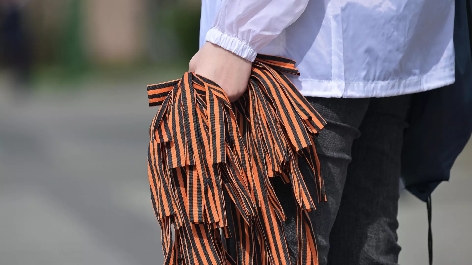 В Обнинске задержали детей мигрантов, осквернивших георгиевский флаг