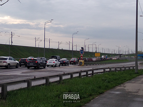 Пробки сковали Борский мост