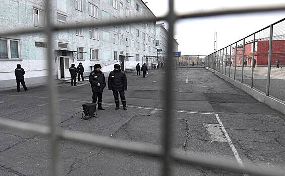 Троих россиян отправили в колонию за похищение семейной пары и угрозы пытками
