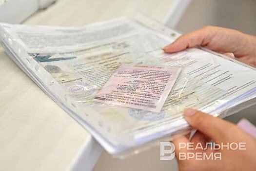 Депутаты предложили обязать мигрантов оформлять ДМС при въезде в Россию