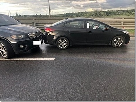 На Окружной дороге в Калининграде неустановленный водитель спровоцировал тройное ДТП