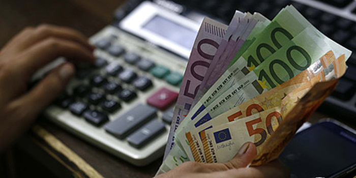 Евро исполняется 20 лет. Благословение или проклятие европейской экономики?