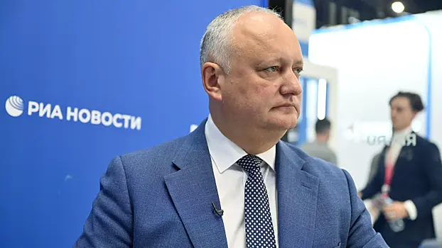 Додон указал на прямое внешнее вмешательство в румынские выборы