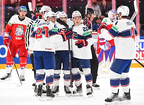 Сборная США победила Чехию и вышла в полуфинал чемпионата мира по хоккею