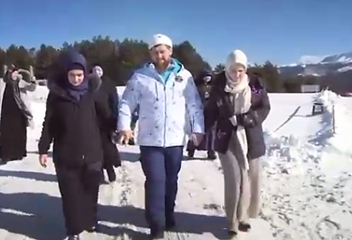 Кадыров съездил в горы и проверил инфраструктуру в Год туризма