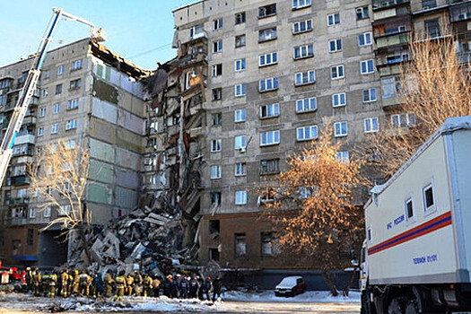 Под завалами в Магнитогорске нашли три тела