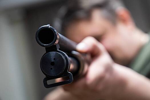 Россиянин открыл стрельбу по супруге из-за ее желания уйти