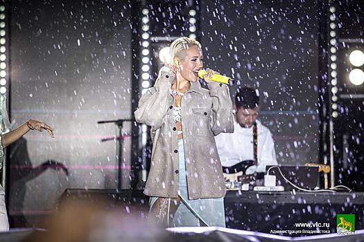 Клава Кока ответила на претензии владивостокцев после своего концерта