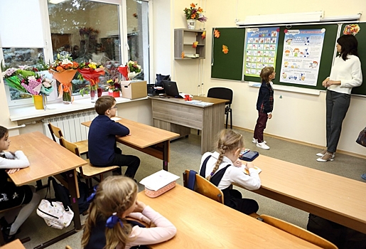 Учителя школы Молжаниновского района вышли в финал городского конкурса