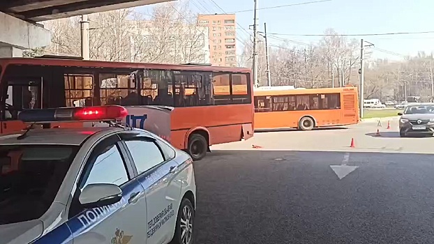 Два пассажира пострадали от столкновения ПАЗа и ЛиАЗа в Ленинском районе