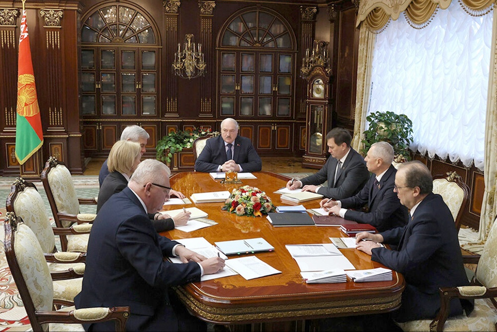 Лукашенко обозначил первоочередные вопросы, касающиеся народных избранников