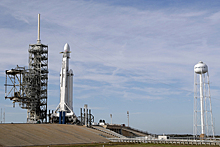 SpaceX запустила самую мощную ракету Falcon Heavy