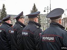 В Екатеринбурге начали судить группу полицейских, обвиняемых в получении взятки