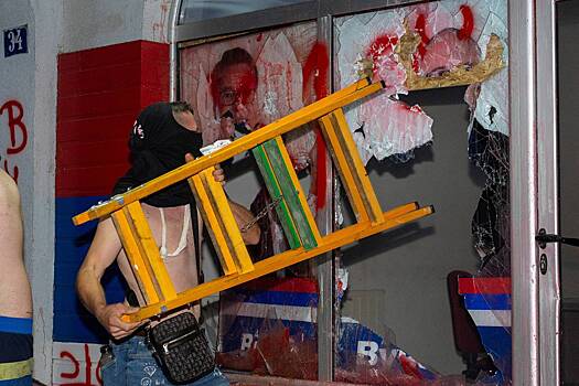 В&nbsp;России обратили внимание на&nbsp;необычную деталь протестов в&nbsp;Сербии