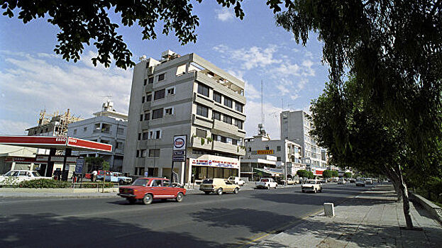 Посольство России на Кипре проверит данные об организации спецрейса