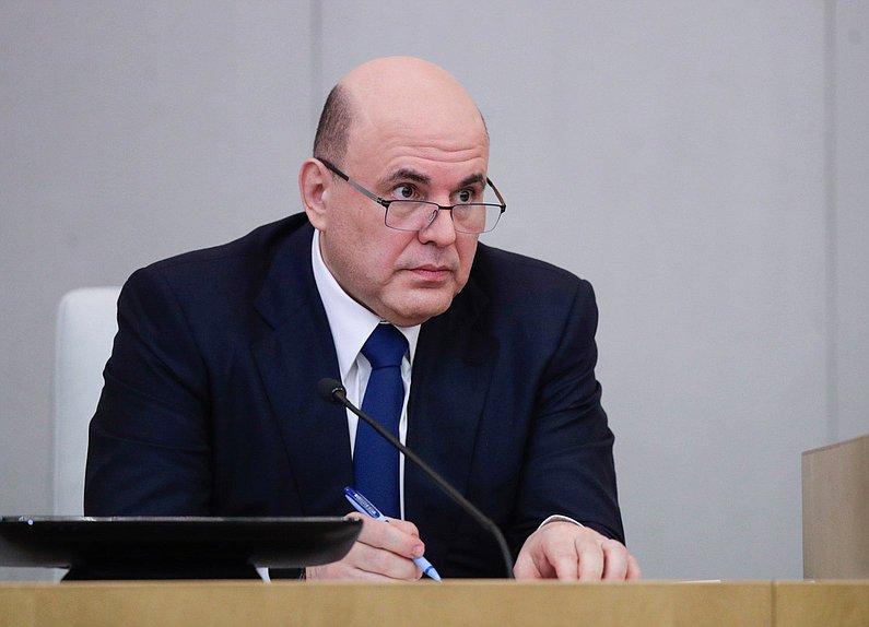 Михаил Мишустин поздравил российских парламентариев с профессиональным праздником