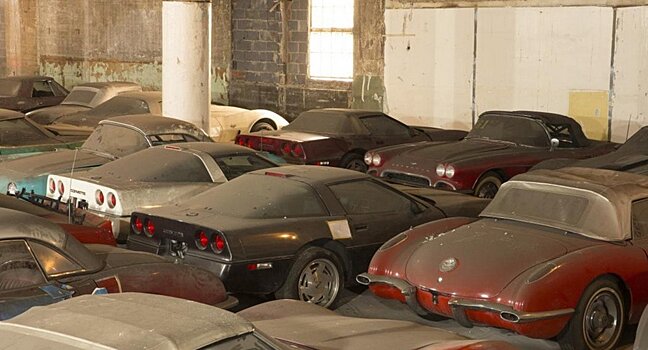 В амбаре в Лондоне обнаружили склад раритетных автомобилей