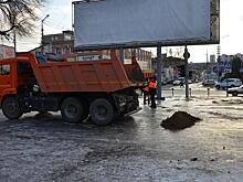 Чиновники проверили, как убирают улицы и скверы Саратова от наледи