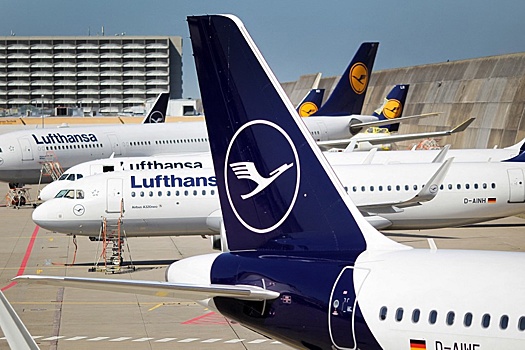 Lufthansa отменила более 1300 рейсов в пятницу из-за забастовок