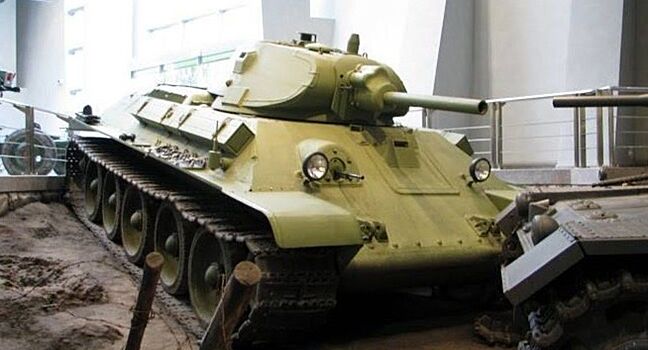 Боевая машина Т-34 предвоенного выпуска