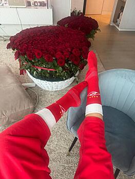 Анна Седокова намекнула на роман с футболистом спустя год после смерти Яниса Тиммы